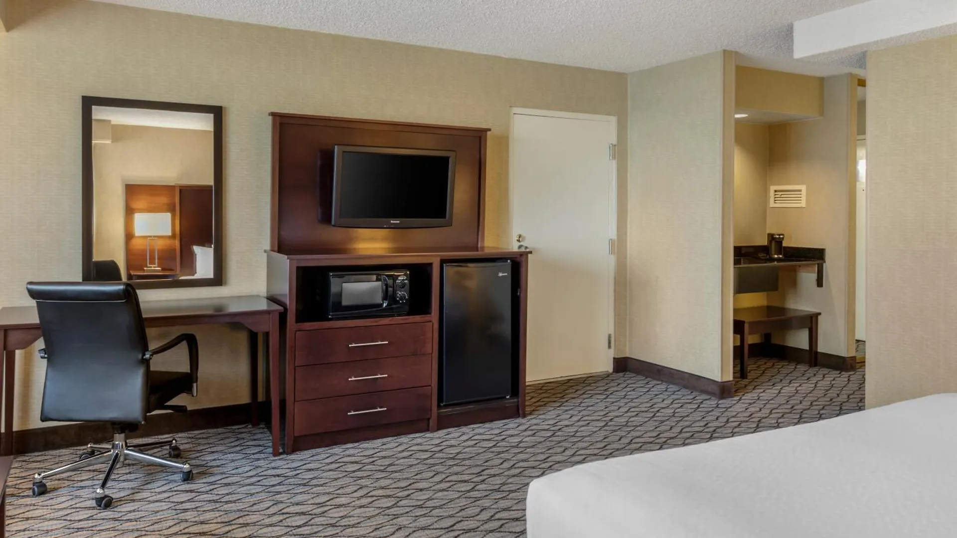 Clarion Hotel Anaheim Resort