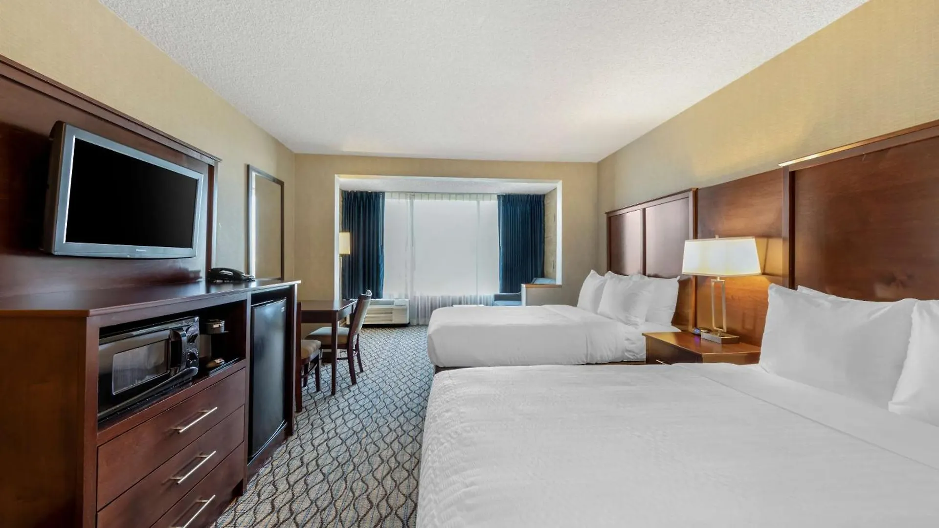 Clarion Hotel Anaheim Resort