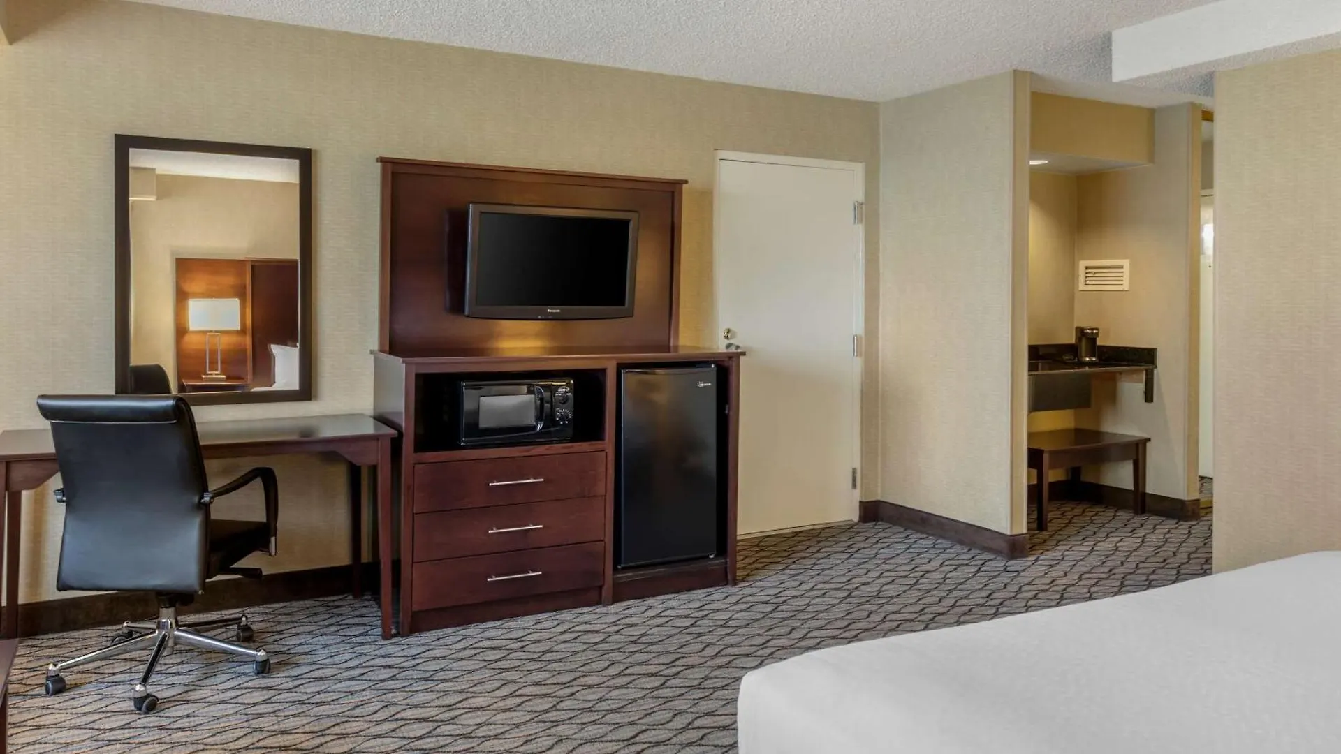 Clarion Hotel Anaheim Resort