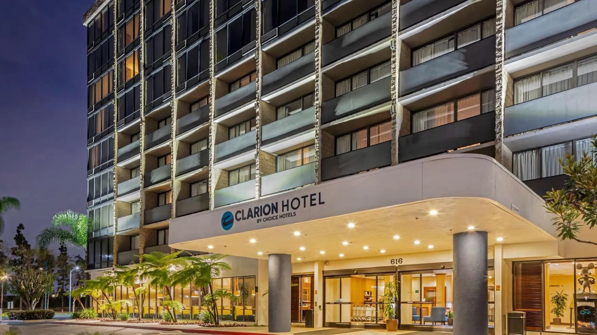 Clarion Hotel Anaheim Resort 3*,  United States