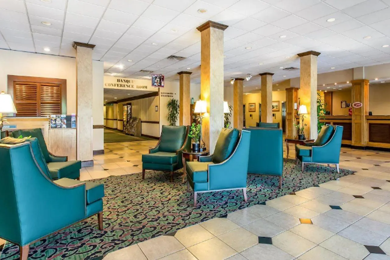 Clarion Hotel Anaheim Resort 3*,