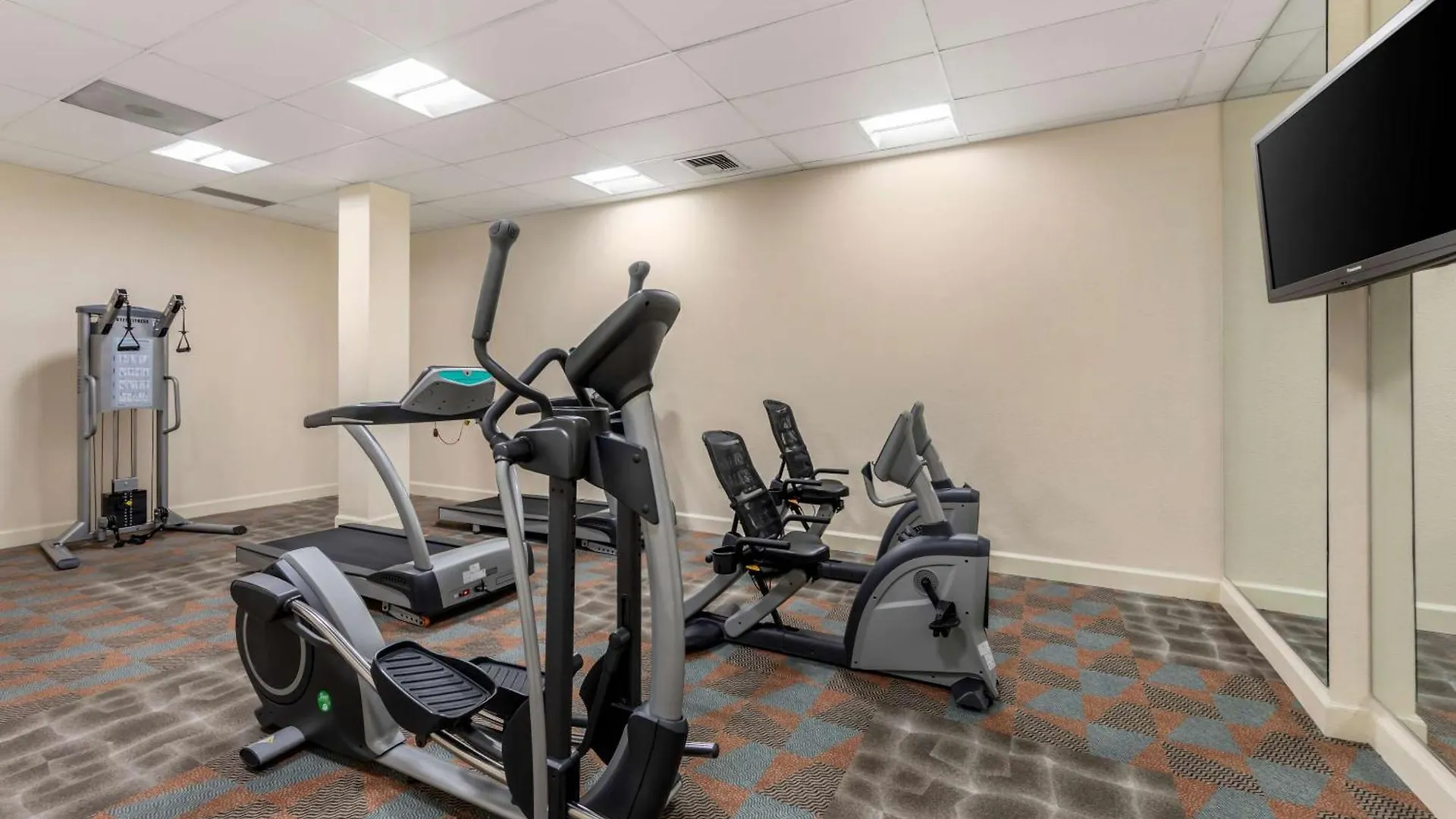 Clarion Hotel Anaheim Resort 3*,