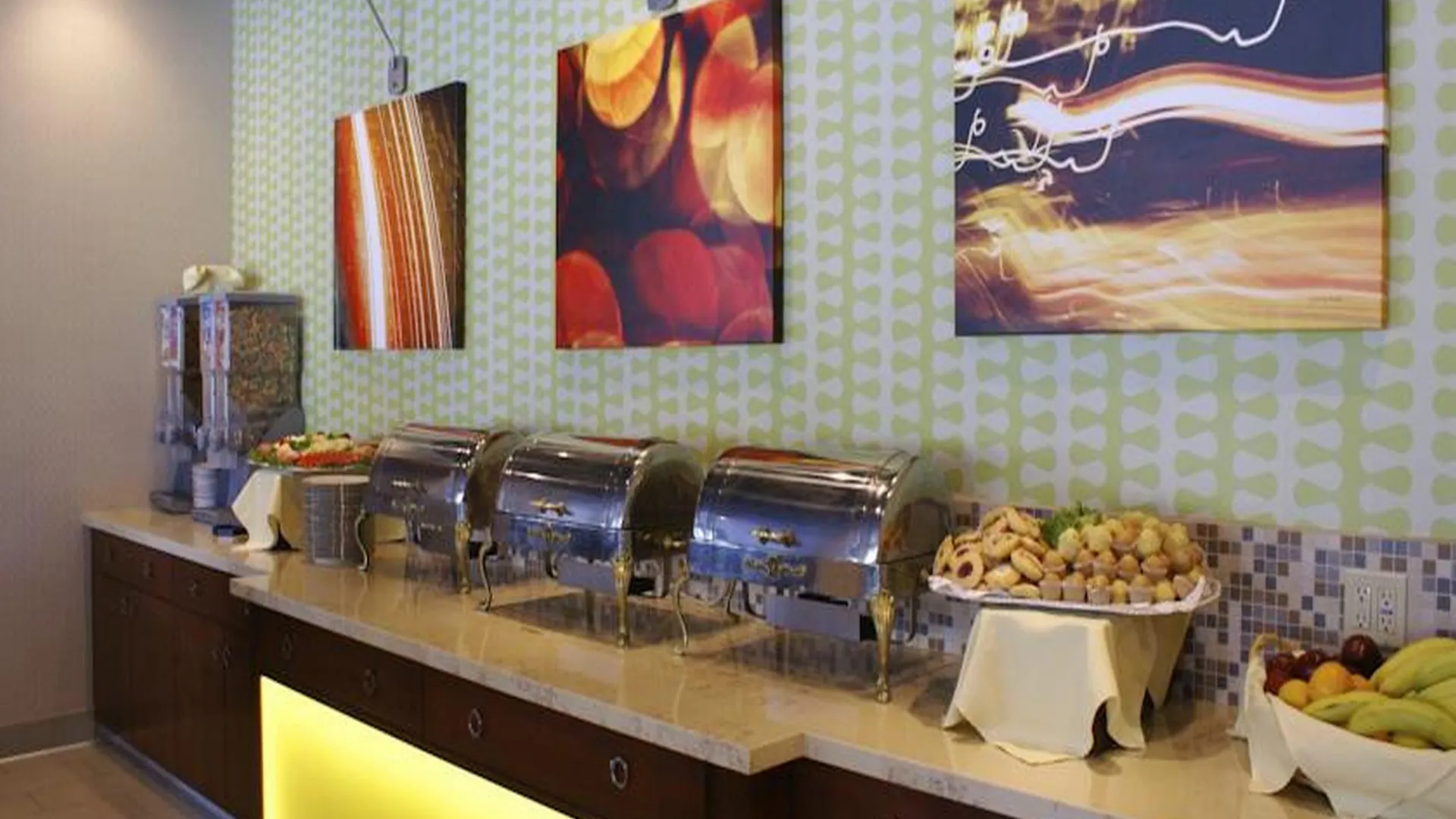 Clarion Hotel Anaheim Resort