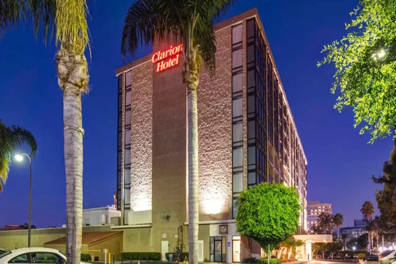 Clarion Hotel Anaheim Resort